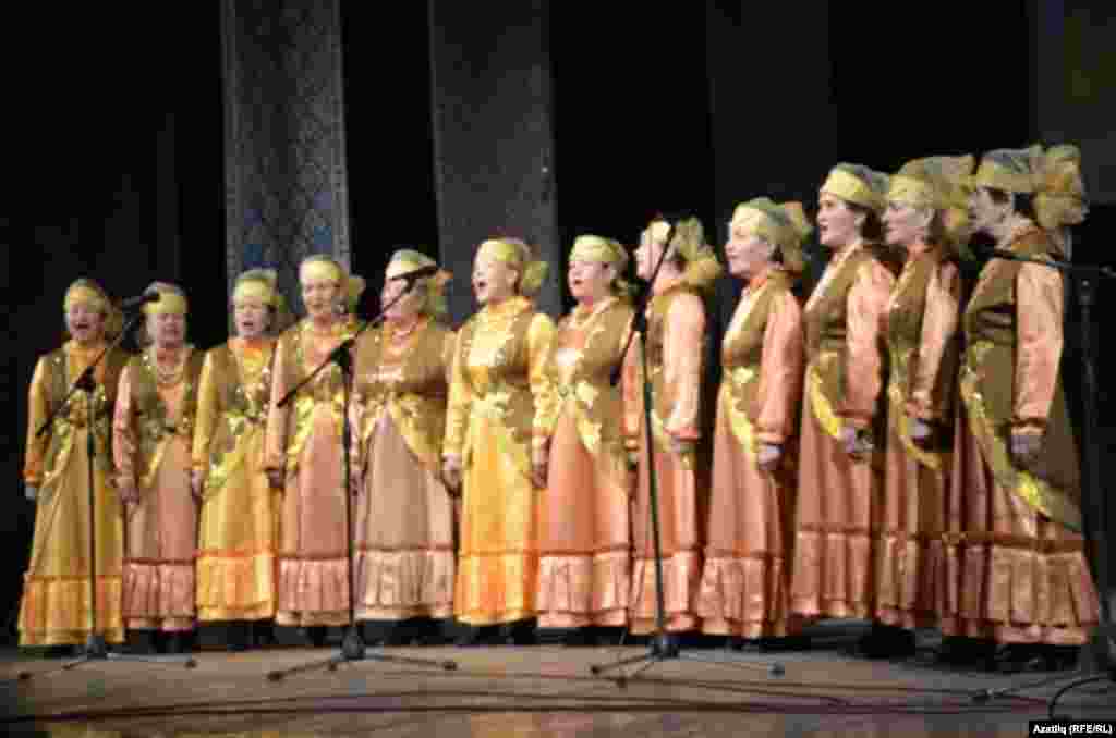Ялуторның танылган "Сандугач"ы