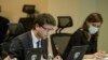 Ministri i Financave dhe Transfereve, Hekuran Murati gjatë një mbledhje të Qeverisë së Kosovës. 