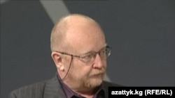Алексей Малашенко, эксперт московского Центра Карнеги. Бишкек. Радио "Азаттык". 8 декабря 2010 г. 