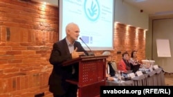 Выступае Алесь Бяляцкі