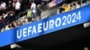 Suporteri înaintea meciului de fotbal din grupa C, UEFA Euro 2024, dintre Serbia și Anglia, pe arena din Gelsenkirchen, pe 16 iunie.