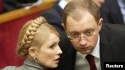 Юлія Тимошенко і Арсеній Яценюк, фото 2007 року