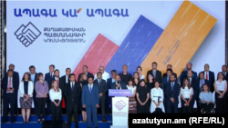 Հայաստան - Նիկոլ Փաշինյանի «Քաղաքացիական պայմանագիր» կուսակցության հունիսի 21-ի հանրահավաքը Երևանի Հանրապետության հրապարակում
