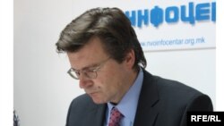Зоран Талер на прес-конференција во Скопје