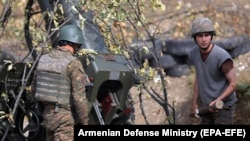 Արցախի Պաշտպանության բանակի հրետանավորները մարտի ժամանակ, 20-ը հոկտեմբերի, 2020թ.