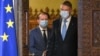Premierul Florin Cîțu (stânga) și președintele Klaus Iohannis (dreapta), decembrie 2020