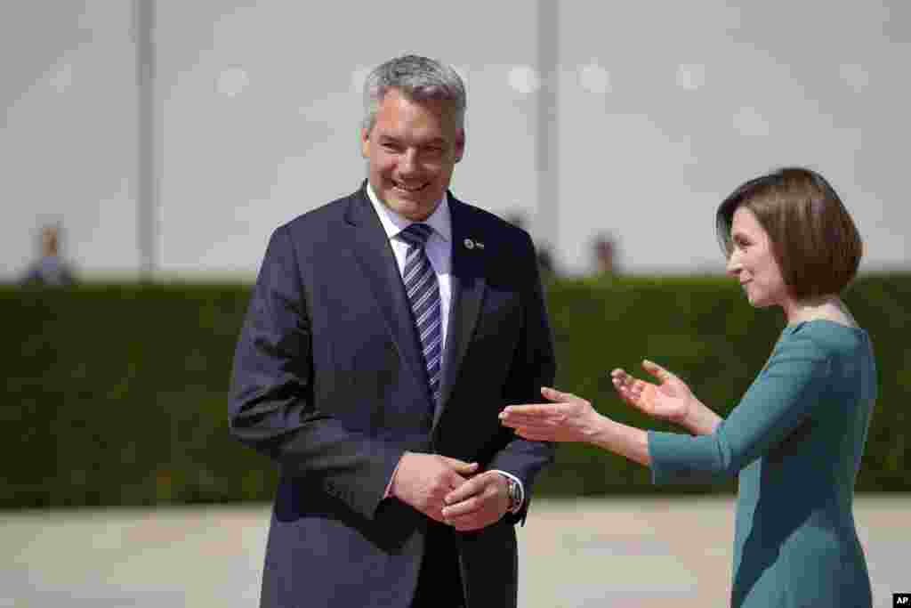 Cancelarul austriac Karl Nehammer și Maia Sandu, președinta R. Moldova. 