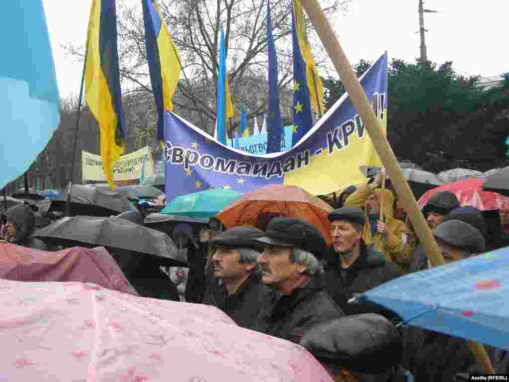 Акмәчәттә кырымтатар Мәҗлесе оештырган митинг