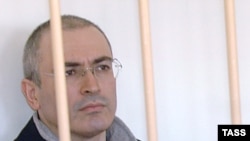 Михаила Ходорковского решено оставить за решеткой