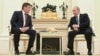 Встреча президентов России и Кыргызстана Владимира Путина и Сооронбая Жээнбекова в Москве. 11 июля 2019 года.