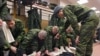 Учись наматывать портянки. Сегодня численность российской армии составляет 1 миллион 131 тысячу солдат и офицеров.
