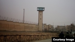 تصویری از زندان رجایی‌شهر در کرج