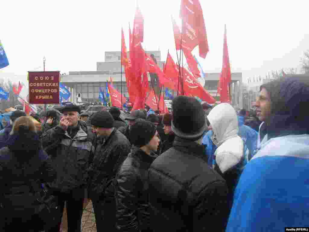 Акмәчәттә "Русское единство" фиркасе оештырган митинг