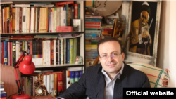 Kamil Ahmadi brit-iráni antropológus.