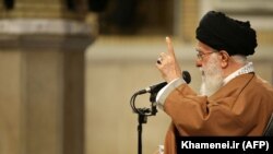 رهبر جمهوری اسلامی مذاکره درباره مسائل نظامی را «ناموسی» خوانده است