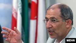  حسين علايی