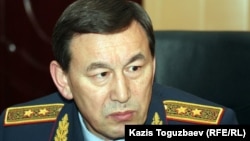 Ішкі істер министрі Қалмұханбет Қасымов.