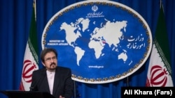 بهرام قاسمی گفته‌های نخست‌وزیر اسرائیل را «گستاخانه و شرم‌آور» خوانده است.