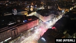 Bakljada na dočeku studenata na Terazijma u centru Beograda, 14. mart 2025. 