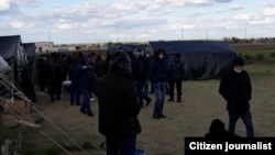 Самара ва Оренбург вилоятида минглаб ўзбекистонликлар чегарадан ўтолмай қолиб кетган эди.