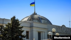 Зранку 29 серпня народні депутати дев’ятого скликання склали присягу на урочистому засіданні Верховної Ради