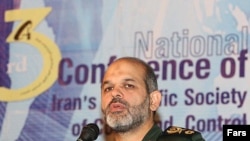 احمد وحيدى، وزير دفاع جمهورى اسلامى ايران