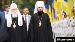 Патріарх Київський і всієї Руси-України Філарет (ліворуч) і митрополит Епіфаній під час відзначення Дня Незалежності України, 24 серпня 2013 року