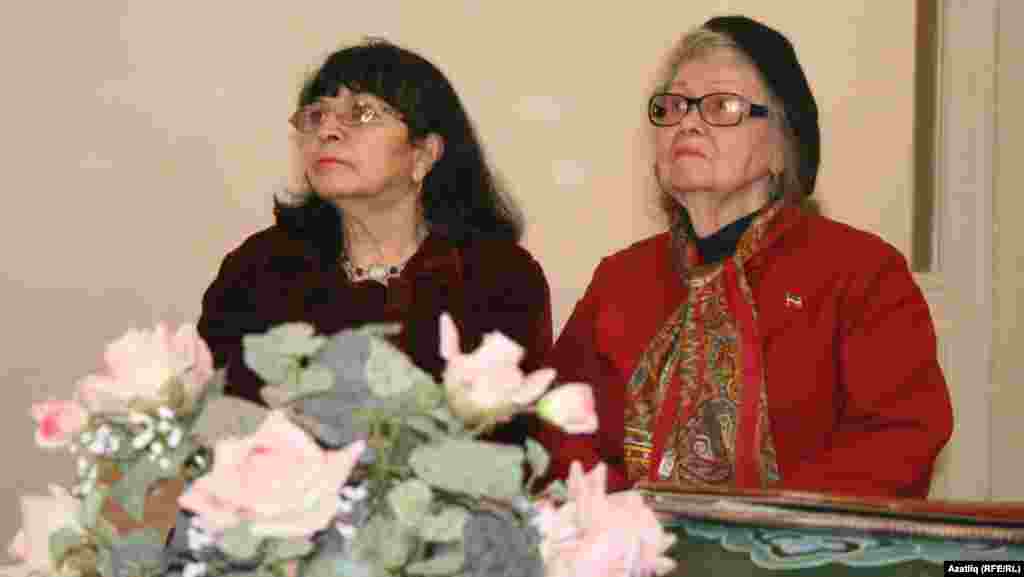 Розалина Шаһиева (с), Софья Кузьминых