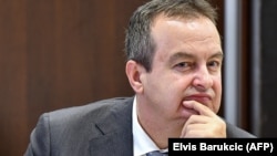 Šta je problematično u ovakvoj dačićevskoj "viziji" protežiranja interesa Srbije? (na fotografiji: Ivica Dačić)
