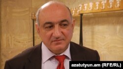 Armenia -- Boris Navasardian, chairman of the Yerevan Press Club, 8Dec2015.