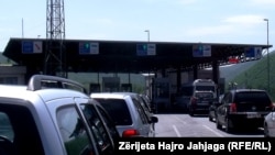 Foto nga arkivi