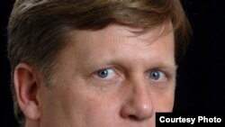 Професор Майкл Макфол