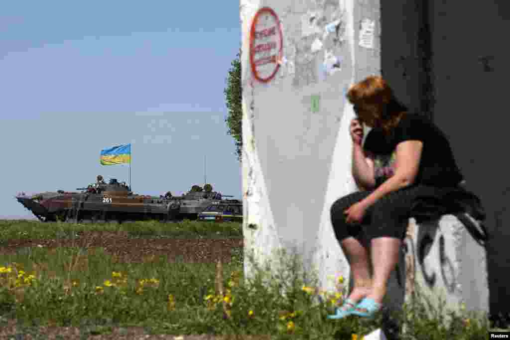 Військовий КПП на в’їзді до Маріуполя, 7 травня 2014 року
