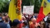 Trei dintre cei patru protestatari reținuți după protestele din 24 aprilie vor rămâne în arest.