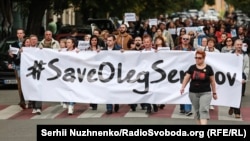 За словами дипломата, пріоритетом у діяльності МЗС є робота з політично мотивованими справами, засудженими до смертної кари або довічно ув’язненими