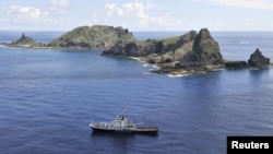 Пятый день моряки дрейфующего у берегов Панамы корабля находятся без пищи и топлива