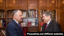 Președintele Igor Dodon cu ambasadorul Andrei Neguță
