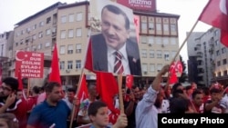 Архивска фотографија: Собир во Скопје за поддршка на турскиот претседател Реџеп Таип Ердоган во организацијата на Сојузот на турски невладини организации „Матусутеб“ на 28 јули 2016 година, неполни две недели по неуспешниот воен удар во Турција