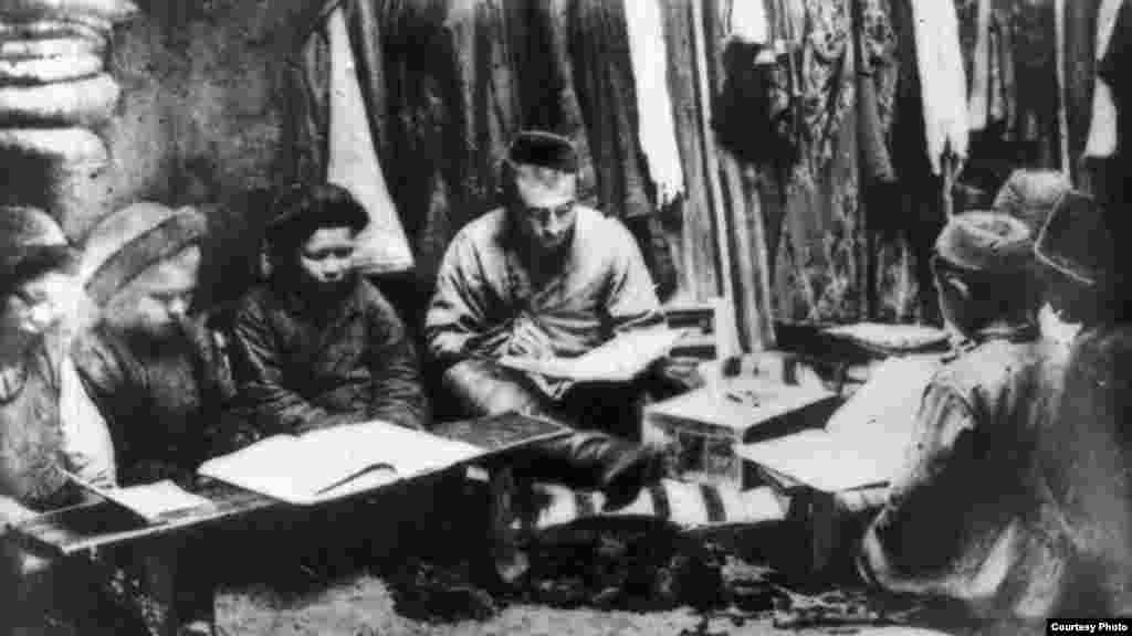 Аульная школа. Конец 19-го — начало 20-го века.