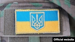 «На жаль, із досвіду нам добре відомо, як ворог вчиняє з незаконно затриманими українськими військовими. Противник цинічно використовує їх у своїй пропаганді», – заявило Командування десантно-штурмових військ Збройних сил України 