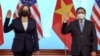 Vicepreședintele Kamala Harris a vizitat miercuri Hanoi. Întâlnirea cu prim-ministrul vietnamez Pham Minh Chinh a fost întârziată ca urmare a unui posibil caz de infectare cu sindromul Havana. 