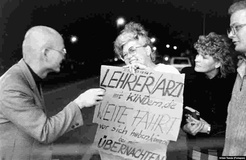1989. november végéig pedig mintegy hetvenezer keletnémet hagyta el az NDK-t Magyarországon keresztül